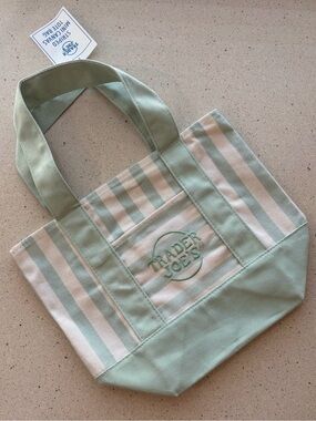 Trader Joe’s Green Stripe Tote